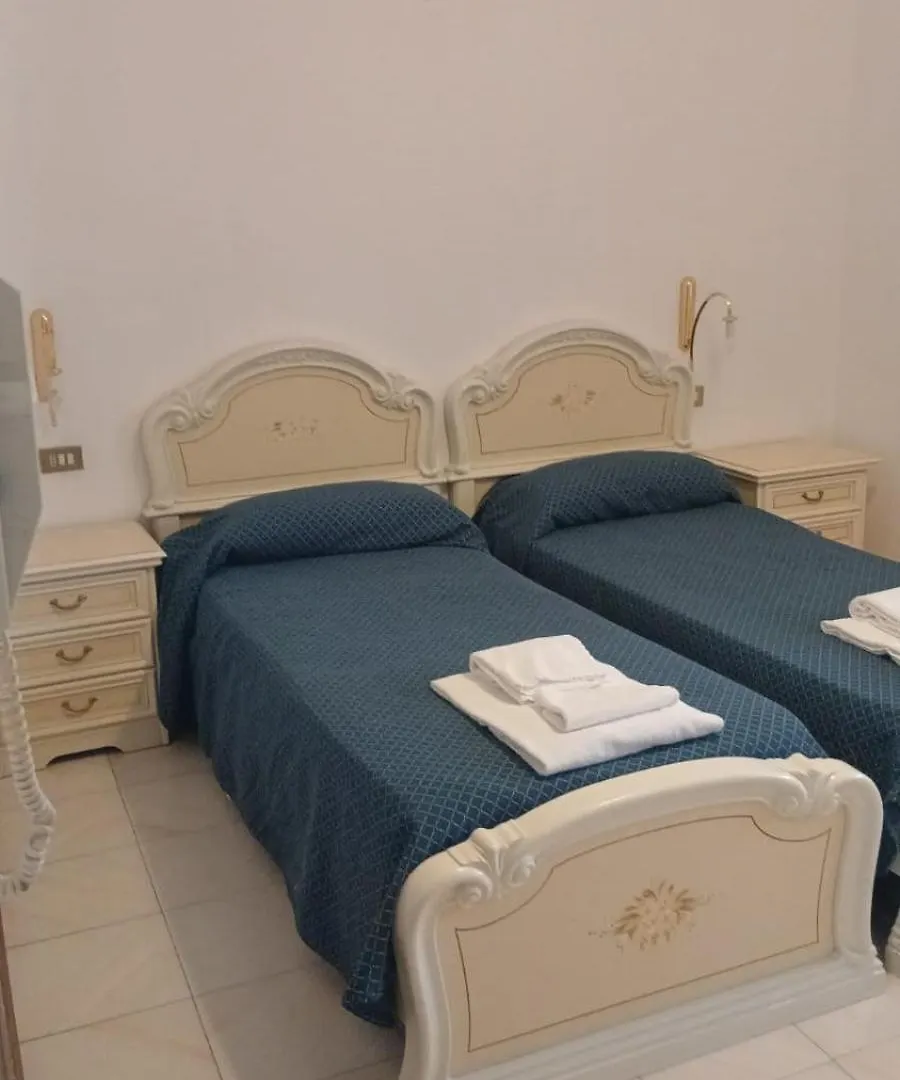 ***  Hotel Azzurra 蒙特卡蒂尼泰尔梅 意大利